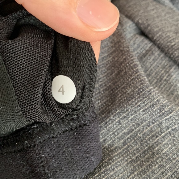 Lululemon ⎮ Run Back On Track Tank - Picture 9 of 9